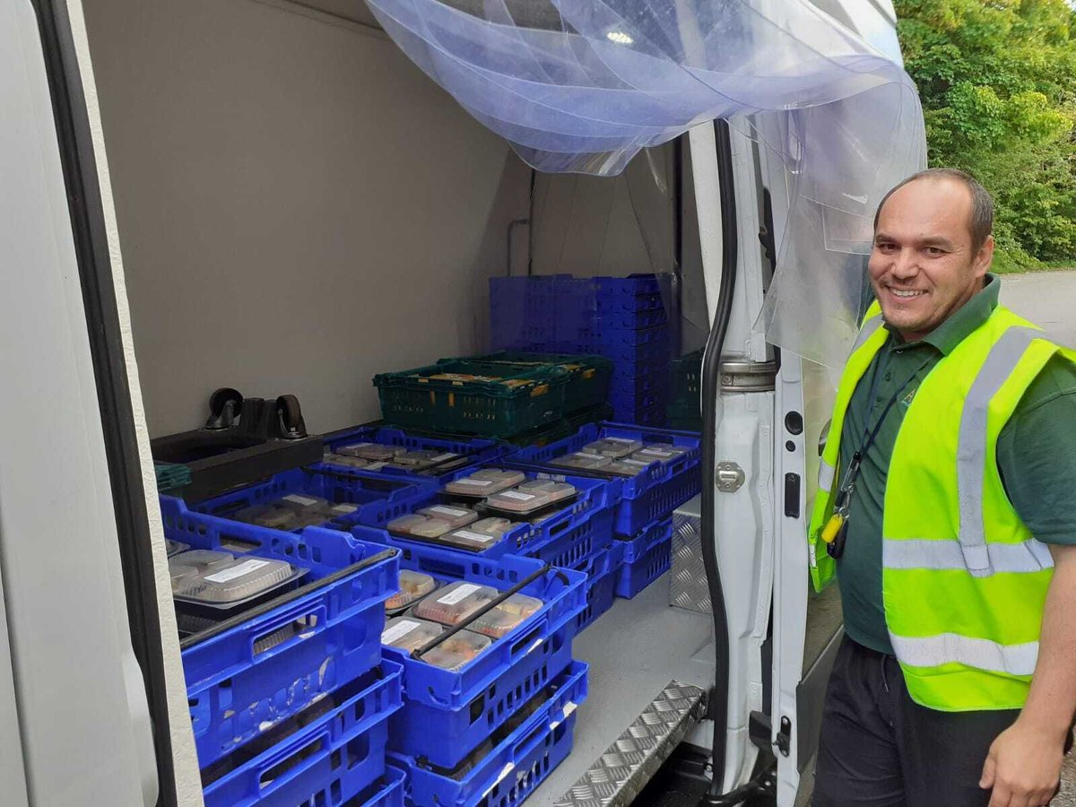 oxfordmutualaid's tweet photo. £50 buys enough petrol for a week's worth of deliveries in #Oxford. Can you donate that to us? https://t.co/4WV0EIjxcZ https://t.co/33OlOs9bdc