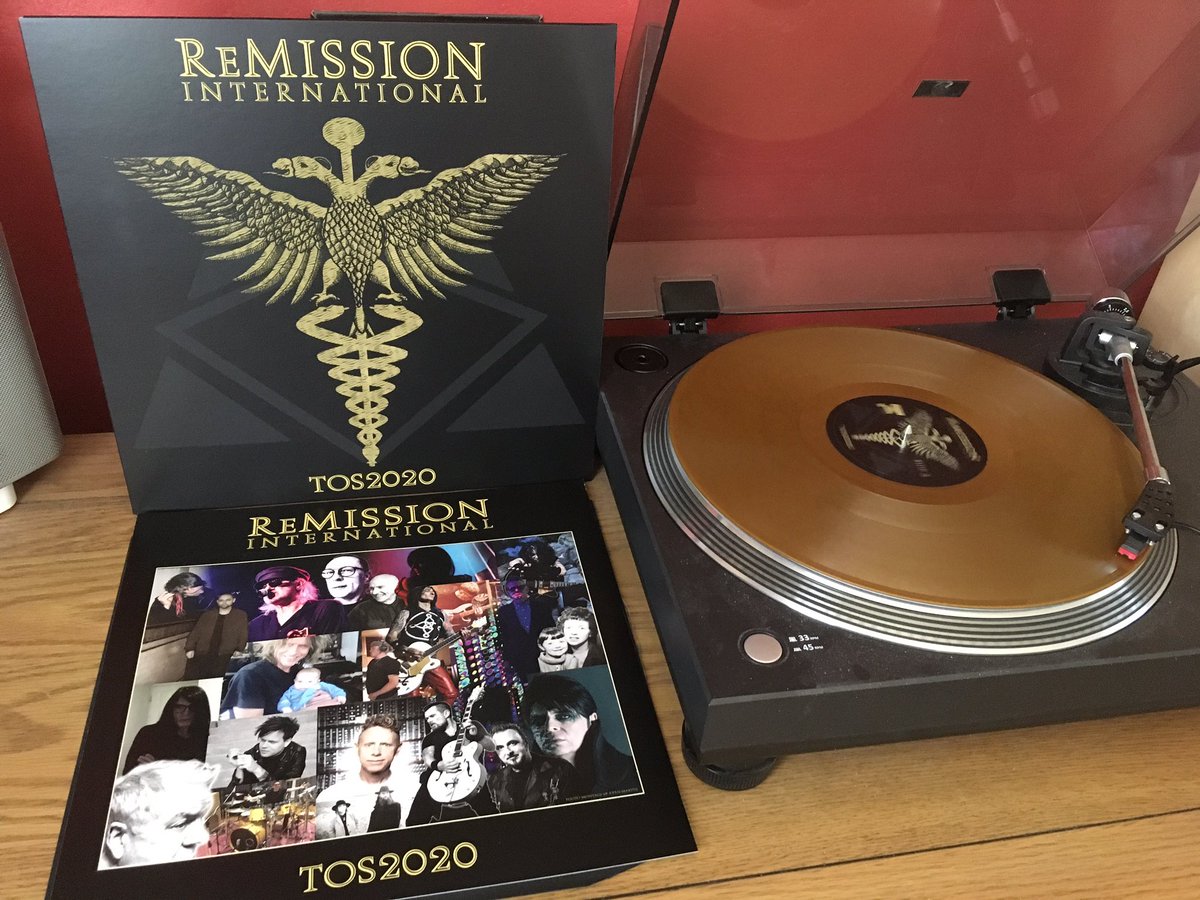 tastyparmo's tweet photo. #NowPlaying
ReMission “TOS2020”.
Great new 🇬🇧 2020 version of Tower Of Strength featuring an impressive cast of talent, in aid of a multitude of charities and “dedicated with love and eternal gratitude to the front line workers of the world.”
#ReMission #TOS2020 #GoldVinyl https://t.co/eORc9LvEmS