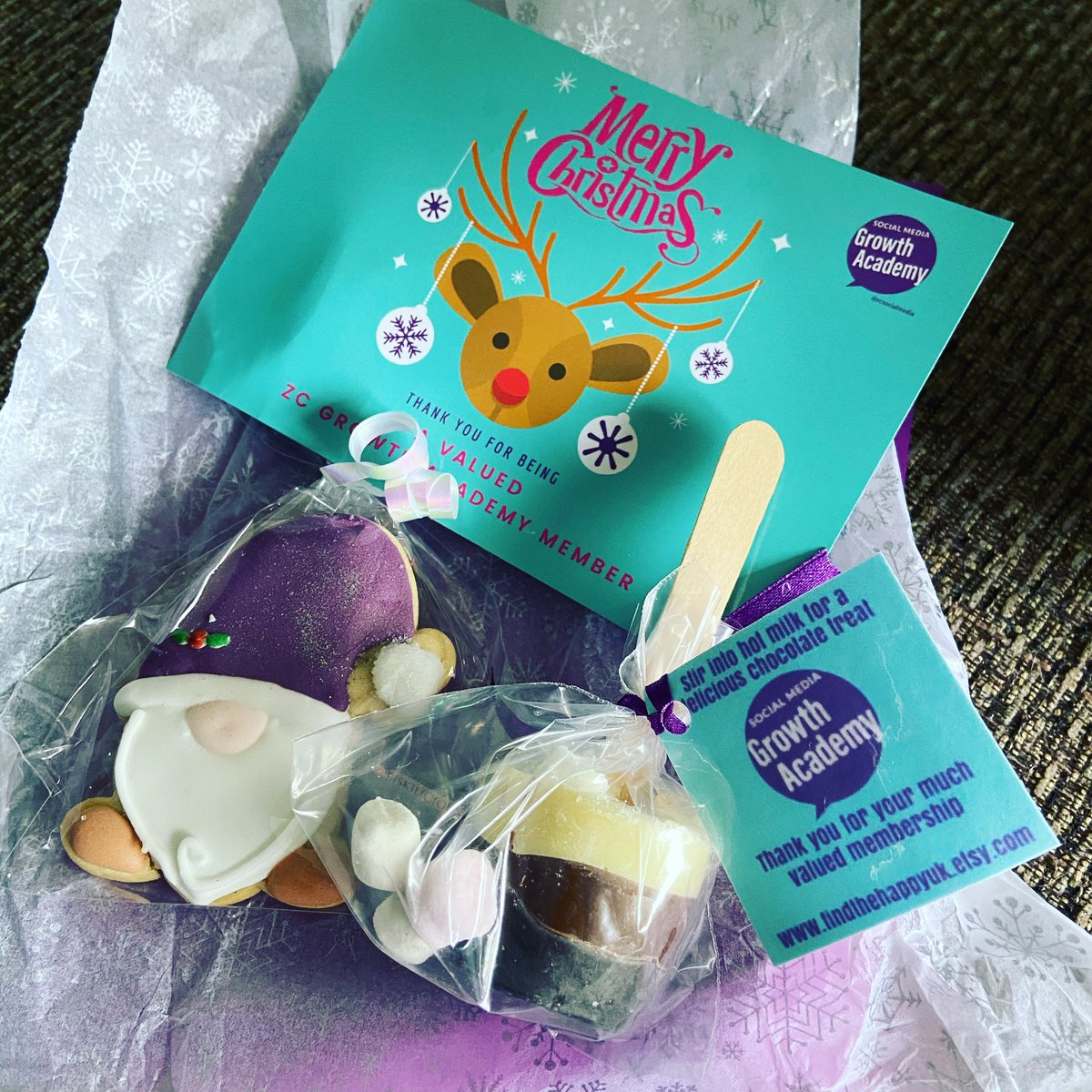 EEGunner's tweet photo. Amazing surprise in the post today from @ZCSocialMedia 💜 thank you, I will enjoy while I catch up with the Christmas campaign 🎄 #suprise #Christmas @biskilicious https://t.co/KT680NTOov