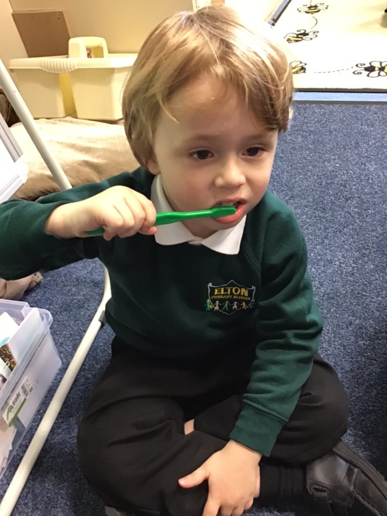 EpsTracie's tweet photo. Weβre going to have super shiny, strong teeth in Reception! Our first tooth brushing session was great fun! #brushbus #healthyteeth @EPSElton https://t.co/UTPA0JfZis