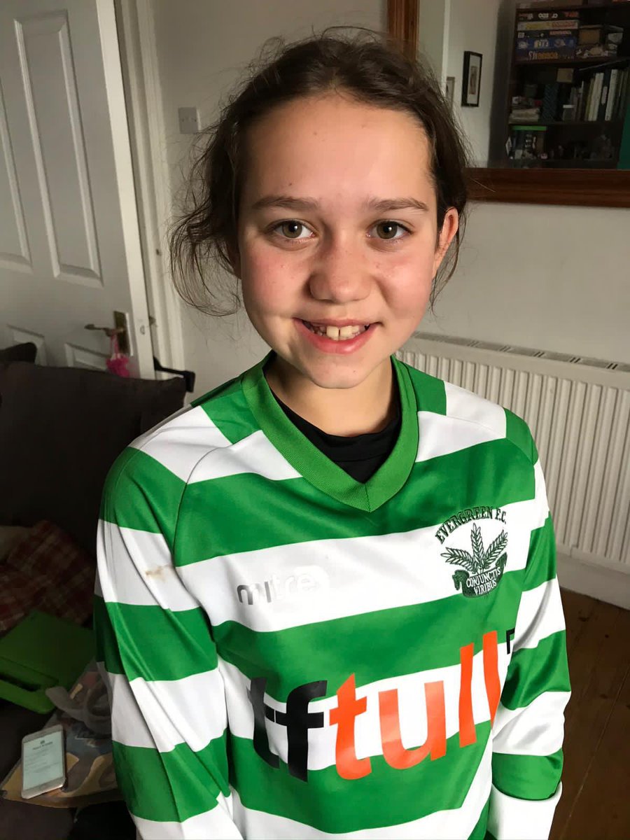 eagles_lfc's tweet photo. Happy Birthday to our mini Eagle Mollie!!Hope youโve had the best day - we know you canโt wait to join us and neither can we! ๐๐ป๐ขโช๏ธโฝ๏ธ๐ฆ
๐๐๐#evergreeneagleslfc #evergreeneagles #evergreenfc #evergreenladiesfc #evergreeneaglesgirls #evergreengirls #birthday#grassrootsfootball https://t.co/KzBsKmR86m