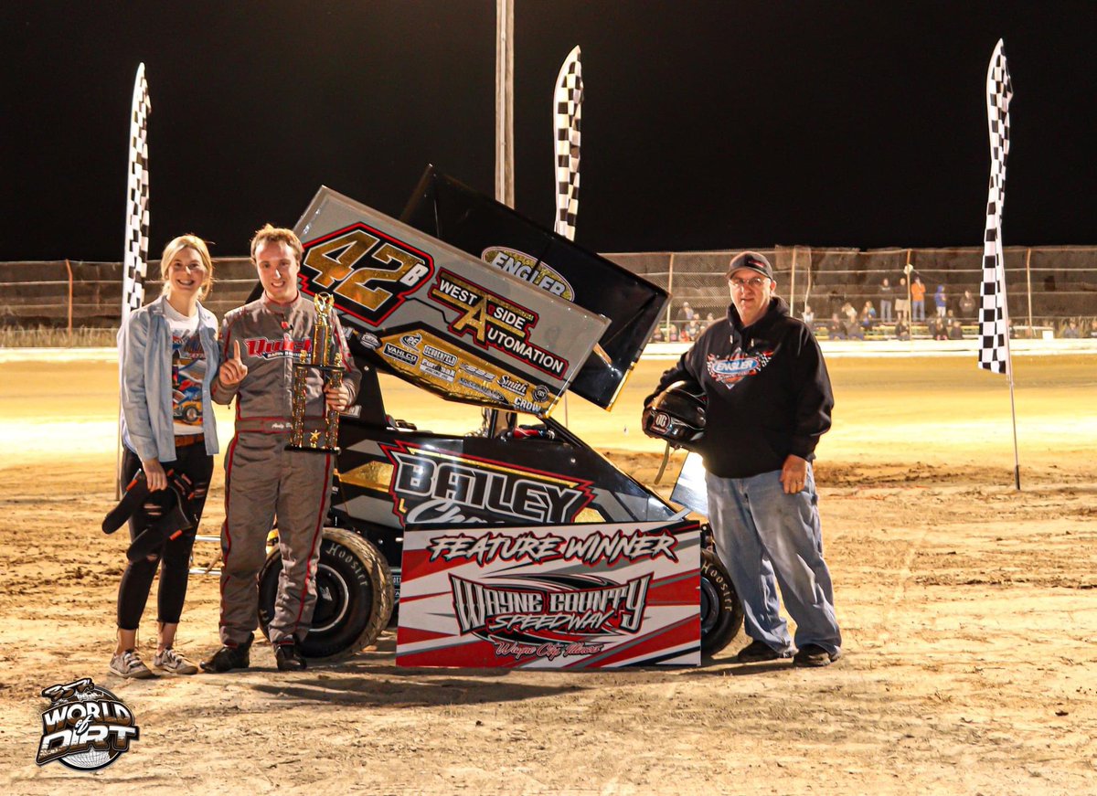 Congratulations to Andy Bishop for winning at Wayne County on Saturday using our wide wishbone/ladder car. Great job representing team!