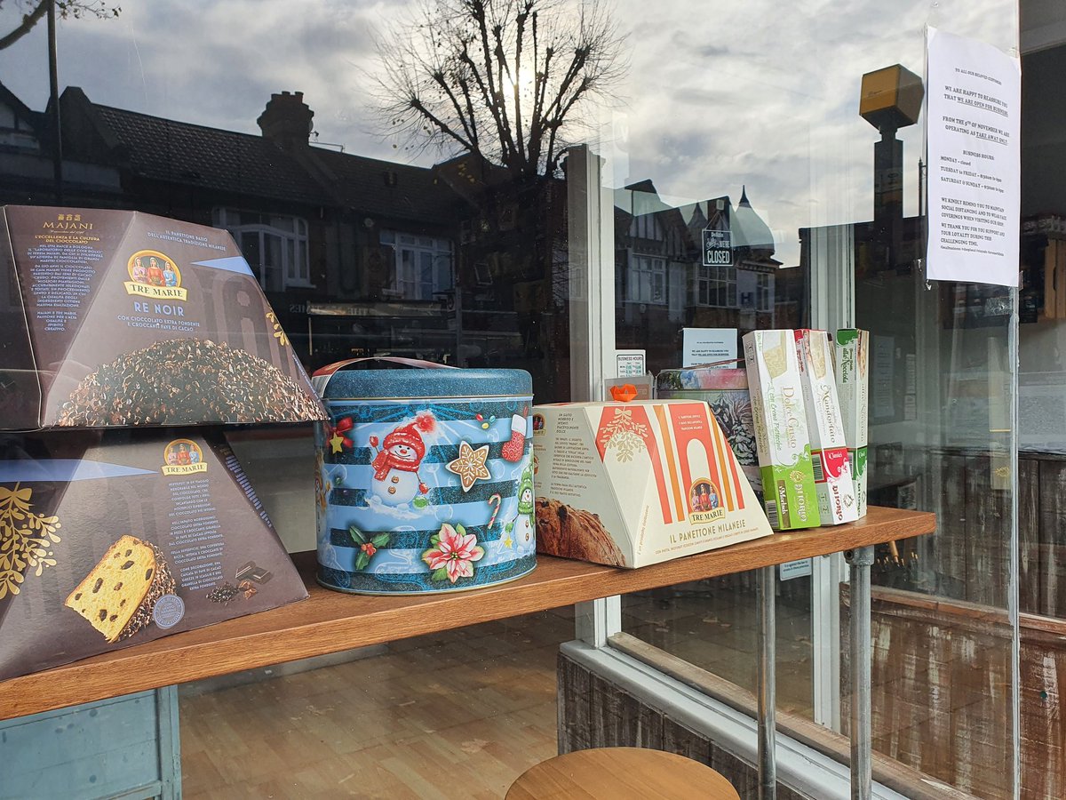 Halloween is over THEREFORE permission granted to decorate shop fronts for C****mas is granted #Northfields. Not sure about you, but I have never looked forward to Christmas so much as 2020!
Beautiful windows <a href="/MoochEaling/">Mooch-Ealing</a> <a href="/Delizia_Ealing/">Delizia</a>