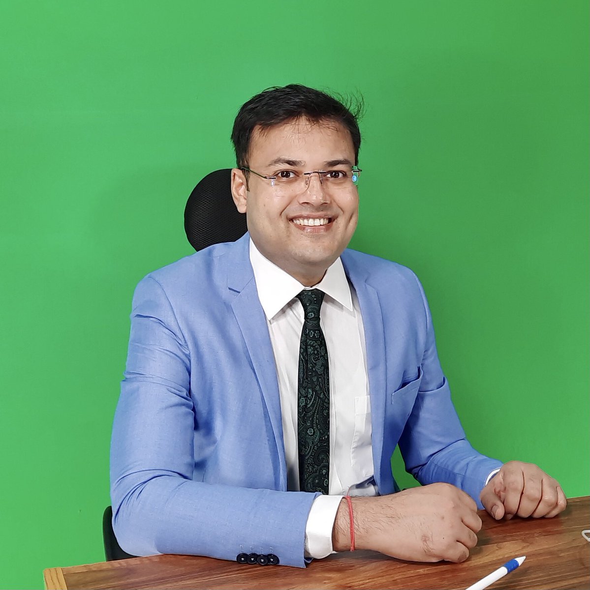 drpriteshsingh's tweet image. Love the camera
Whether it’s for posing or the recording....
#New_style
#New_view

#PrepLadder #Next #3.0
#INI_CET

#DrPriteshSingh
#Surgery 
#Prepladder_3.0