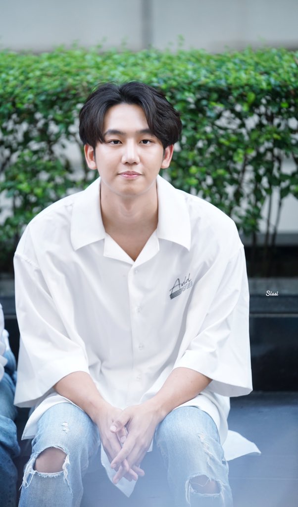 PhotoSissi's tweet photo. 好乖哦🥰💙
@titlekplee 
#titlekrt 
#กลจของตต
#พี่ร้องน้องยิ้มได้xLBC2
Thanks pic :P'Orn😘😘 https://t.co/TnKQCCj2xx