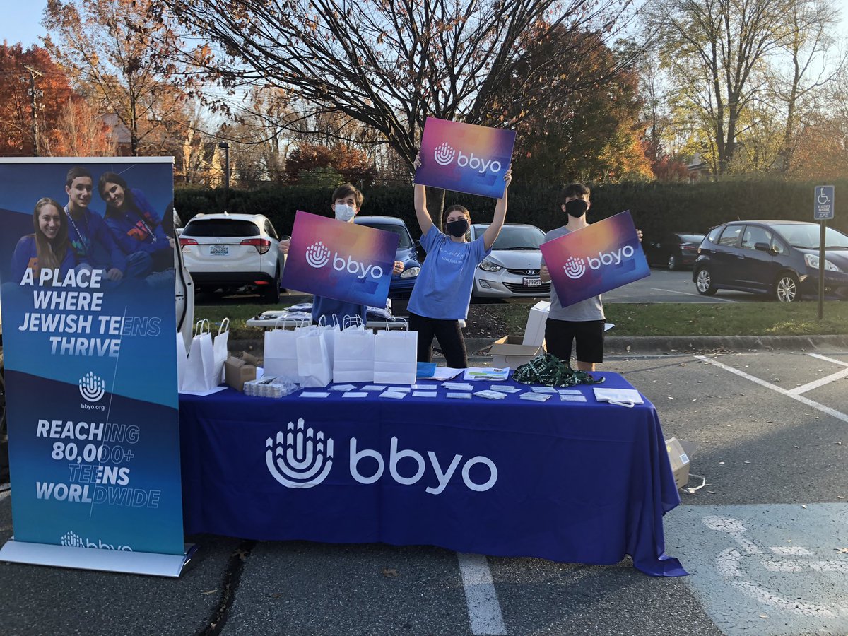 New Member Weekend supplies pickup with <a href="/DCMoreh/">Austin Vinner</a> and <a href="/DCSgan/">Aleph Jasper Bernstein</a>! So excited for this weekend🕺🏼🕺🏼🕺🏼🕺🏼