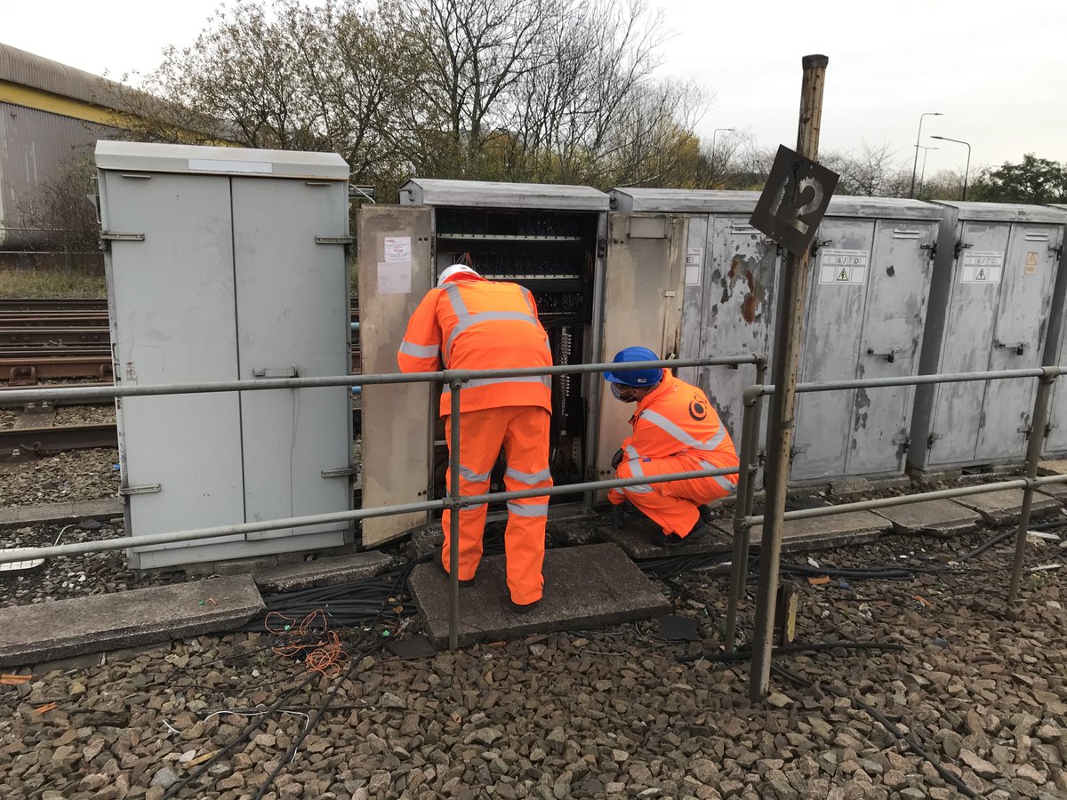 oslgroup's tweet photo. 📍 Wigan North Western Station
🤝 @BuckinghamGC and @LinbrookeUK  

📷 OSL operatives recently undertook an E&amp;P site survey to identify redundant 650V signalling power E&amp;P equipment as part of the Wigan North Western Station project. https://t.co/WOy0N4meBi