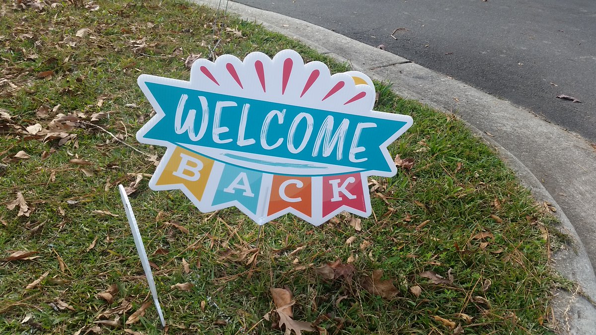 eastcarymiddle's tweet photo. Welcome back to campus, Cohort 3/C! We are ready for Core 1 classes! #IMPowered #Return2School #FirstDay https://t.co/e0FtXkqvJH