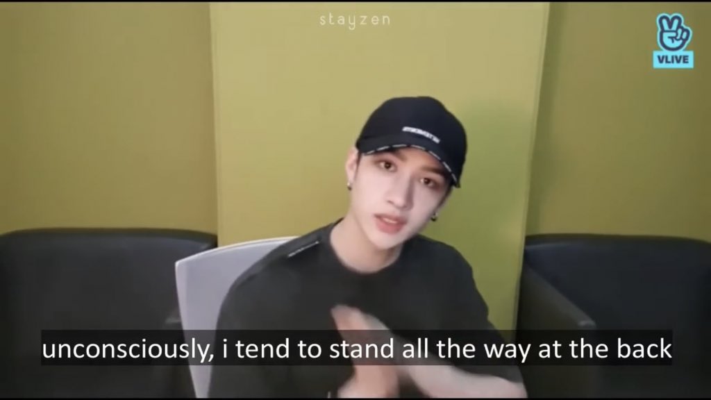 strraykido's tweet photo. Christopher Bang en iyi Lider ve her şeyin en iyisini hak ediyor
 ✽ Kido’s Thread ✢

Soru: Chan,neden hep en arkadasın?
🦘: Benim böyle bir kişiliğim var.Farkında olmadan yapıyorum. Örneğin havaalanında bile bilinçsizce hep en arkada durma eğilimindeyim.Böylece çocukları ve.. https://t.co/zhFO1hrbxX