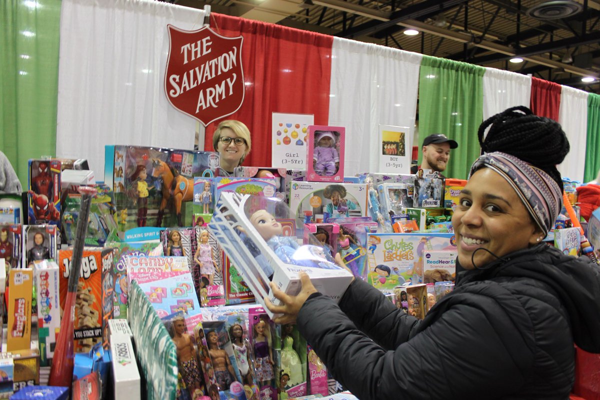 Please Share! Today is the LAST DAY to sign up for our Christmas Assistance Program and help us serve others! Sign up by 1 PM to get involved. Applications can be found on our website: easternusa.salvationarmy.org/southwest-ohio…