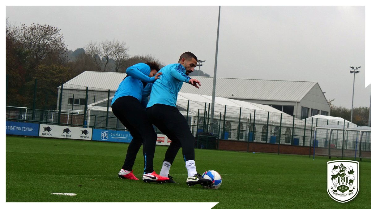 htafc's tweet photo. 👌 Álex on the grass

#htafc https://t.co/sHCJwmQseA