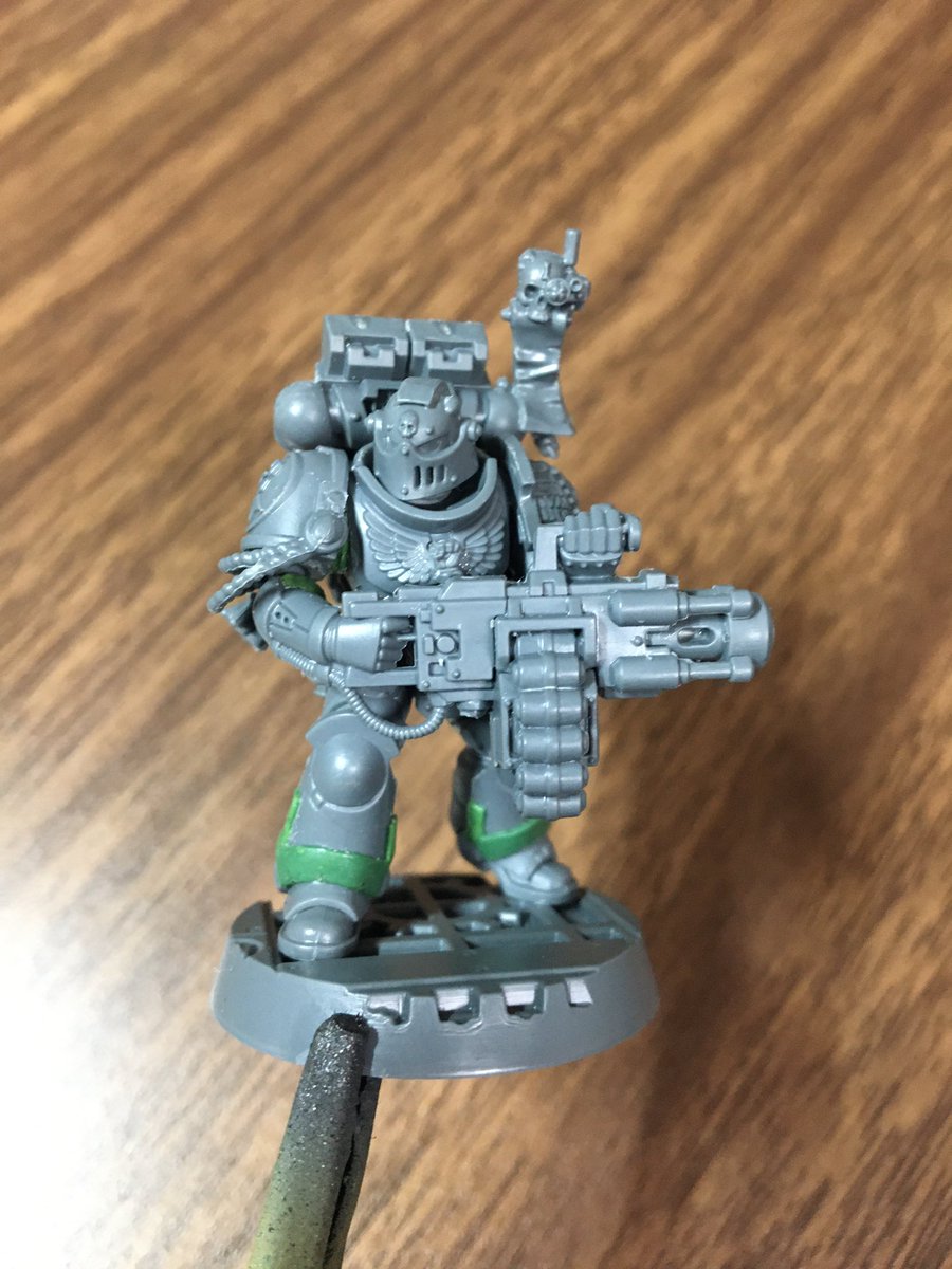 wackostracko's tweet photo. Rodricus Grytt has cross the rubicon to join his brothers in primaris life. I even sculpted a crux terminatus!#deathwatchoverkill #warhammer40k https://t.co/F3Kzmi4ay8