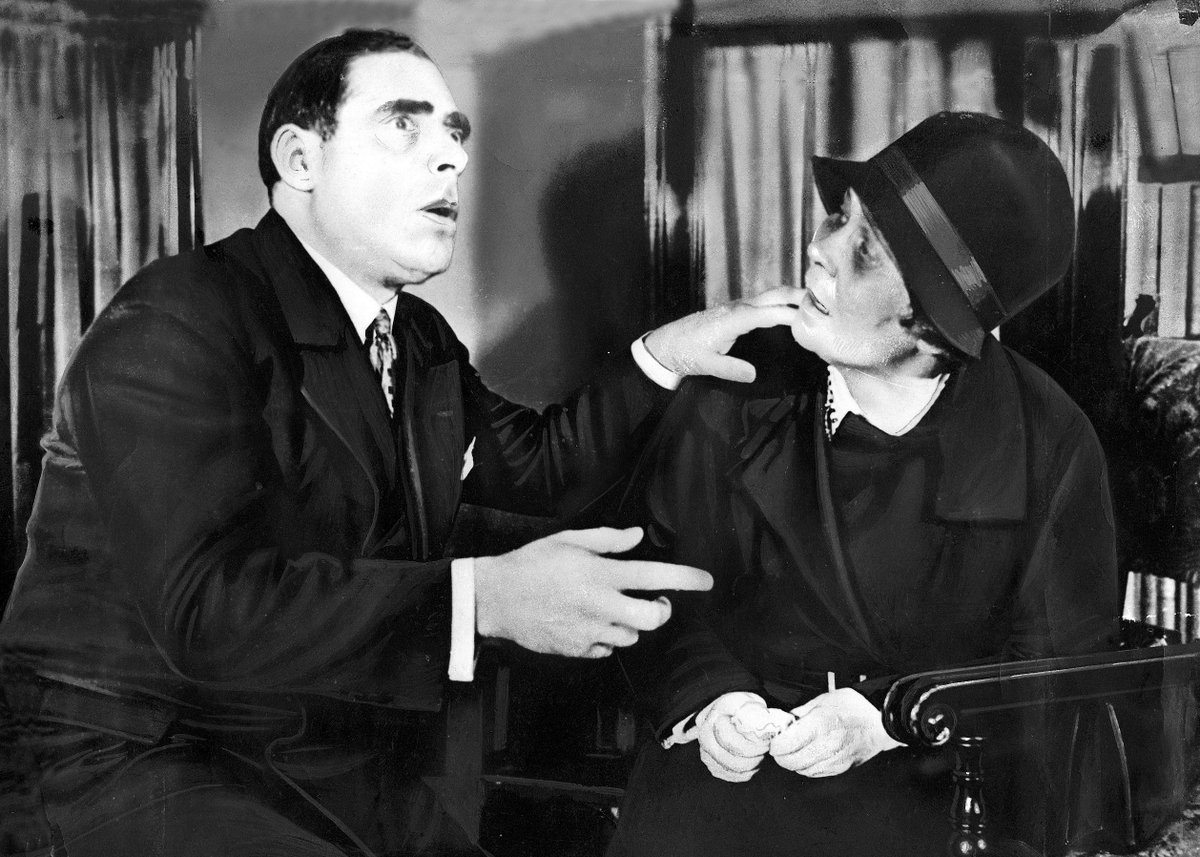 Třídílná série zkoumá neobyčejný příběh plánů Hitlera a nacistické strany, jak vyhrát válku za pomoci řady nadpřirozených a okultních sil.🔮🧿

Nacisté a okultismus každý 🔜 den ve 21:00 na Viasat History.📽