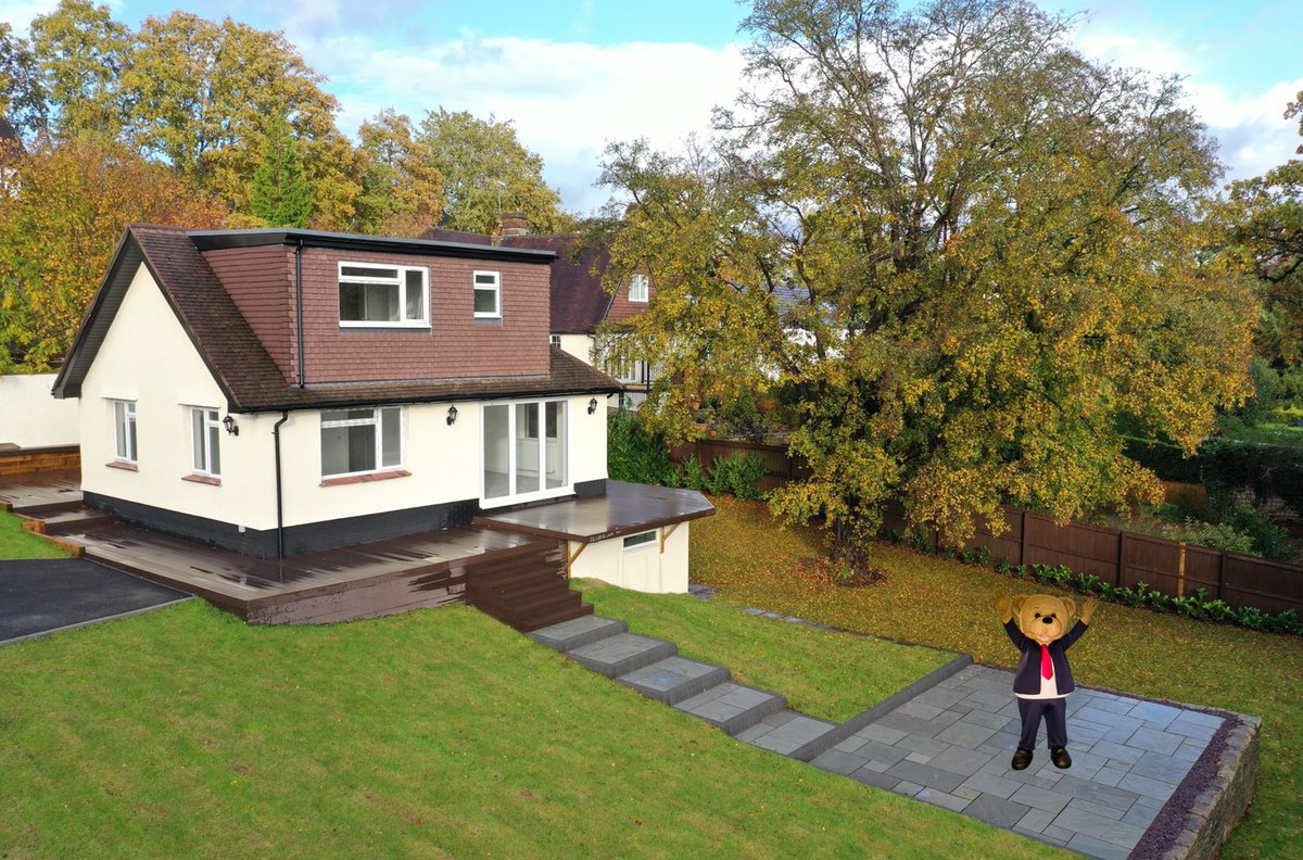 M2estateagents's tweet photo. **YOU COULD WIN £25 IF YOU KNOW WHERE THE TRAINEE BEAR IS THIS WEEK**

Just complete our online form and the 3 winners will be announced next Monday https://t.co/nCw6iXyGXB
GOOD LUCK🤞 #m2estateagents #property #dreamhome #findthebear #competitiontime #wintwentyfivepounds https://t.co/KJXQbBpeH9