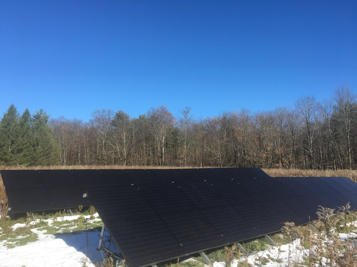 igsithaca's tweet photo. The first snow already fell in Upstate New York. But that doesn't bother our solar systems at all - they continue to produce even in cold weather: https://t.co/hjkVAvAkLW

#UpstateNY #gogreen #gosolar #renewables #solarenergy #solar #renewableenergy #schenevus https://t.co/ocGrSAyuh0