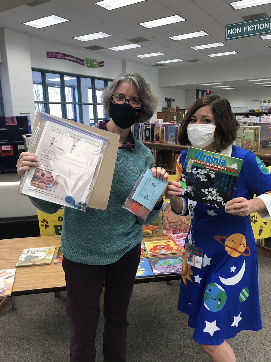 LOVlibrarylady's tweet photo. @LovettsvilleES @ElissaMoritz Book Bus is ready to go! We included some fun MaskerSpace activities as well as new books!#lcpsbookbus https://t.co/QrNinska8Y