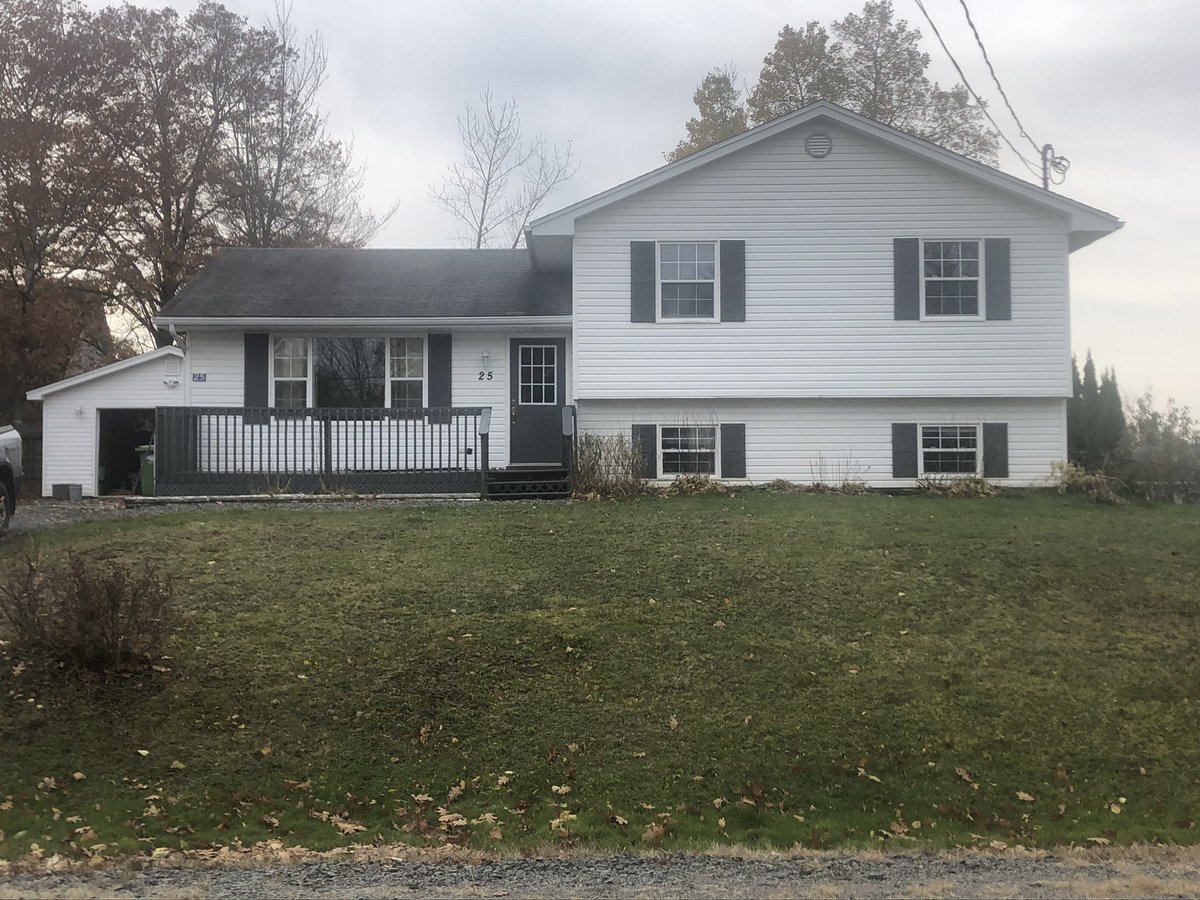 Closing day at 25 Wilewood. Going to miss this place. Great community, lots of awesome memories with family and friends. All the best to the new owners! ✌️