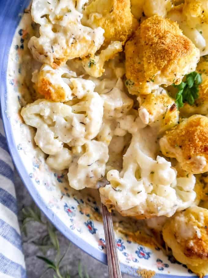 PerchanceToCook's tweet image. New post! This Vegan Cauliflower Gratin recipe is what your cauliflower dreams are made of! Cauliflower is covered in a rich and creamy dairy-free sauce, sprinkled with nutritional yeast, and then baked until golden. 

perchancetocook.com/vegan-cauliflo…