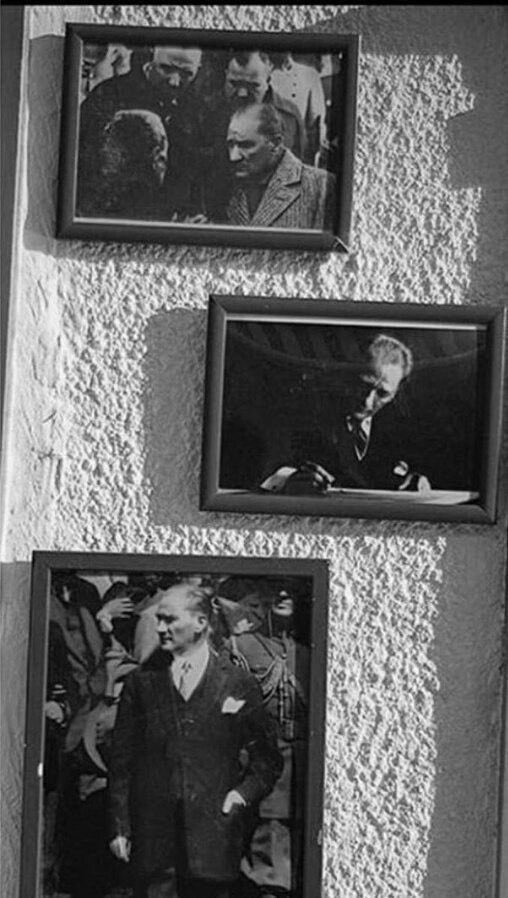 sedaadbt's tweet photo. Çivisi çıkmış bu dünyada duvara asılan en güzel fotoğrafsın 
#10Kasim1938 https://t.co/hOM8ZPeSC4