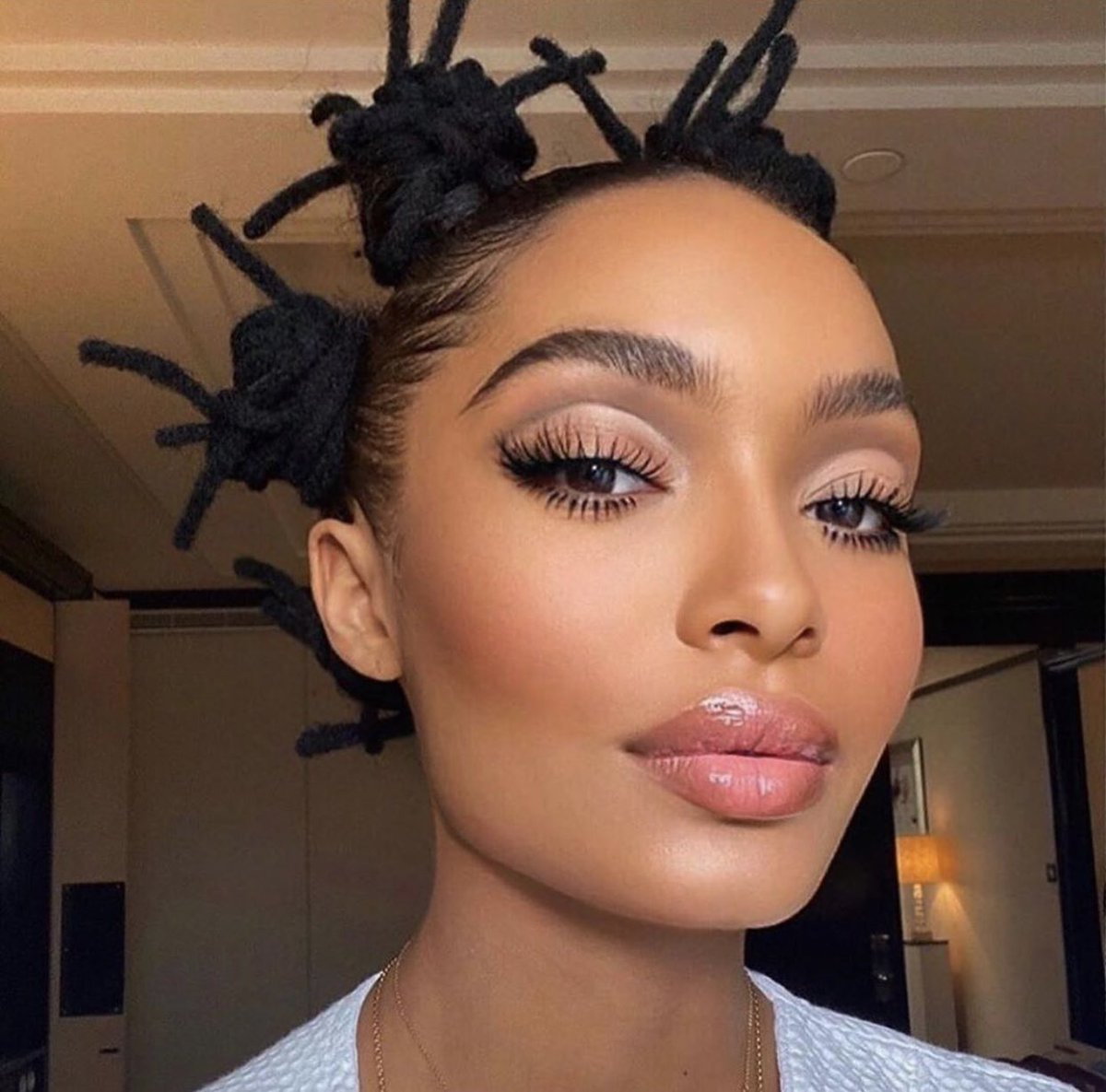 mefeater's tweet photo. It’s the face for us @YaraShahidi ✨ https://t.co/J1994TZzci