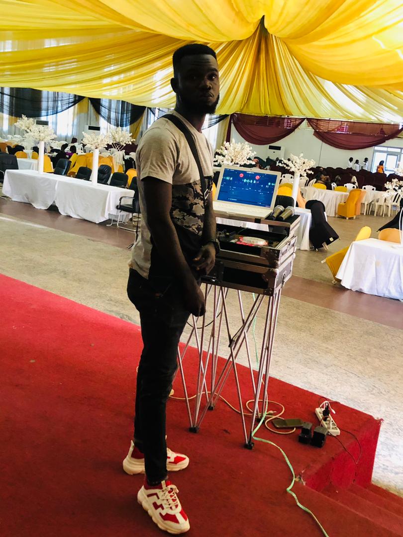 ClasicalDjYomex's tweet photo. Updating my media.
#MissZuma2020
#classicaldj https://t.co/h0cylVk364