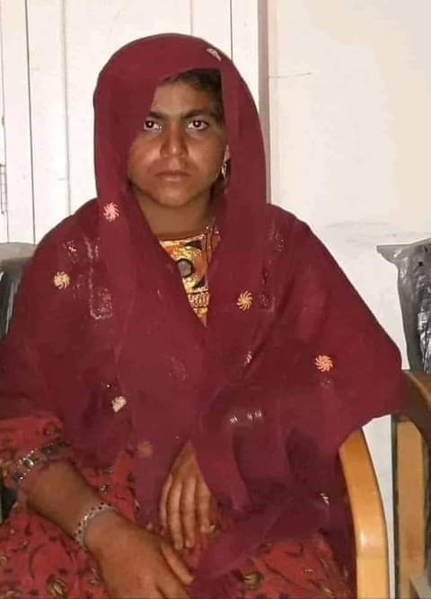 SindhooNawaz's tweet photo. مظلوم نياڻين کي ناحق قتل ڪرائيندڙ سرداري نظام خلاف آواز اٿاريو

#JusticeForGulshanShar https://t.co/3T1mRQZQhg