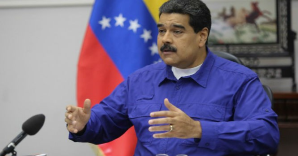 ChiguireBipolar's tweet photo. Maduro anuncia en cadena nacional que está vendiendo $100 por transferencia https://t.co/ENCTGSrkXf https://t.co/tiPFzoElII