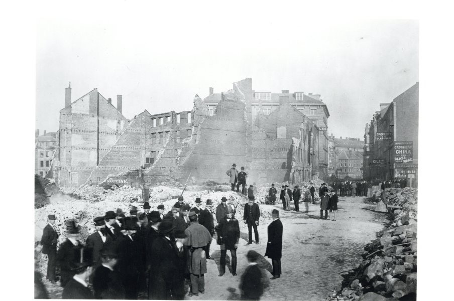On November 9, 1872, the Great Fire of Boston destroyed more than 1,000 businesses in Boston’s downtown area. Today, we're taking a closer look at Boston's most destructive fire. 