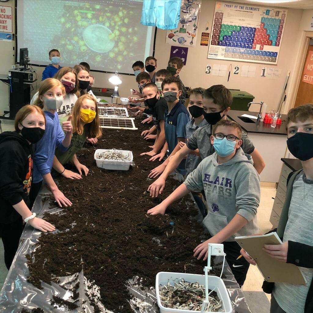 A. Scott Flynn (@ascottflynn) on Twitter photo 7️⃣th 👩🔬👨🔬 grade #science ⚗️ <a href="/OtteBlairMS/">Otte Blair MS</a> ♻️ counting 🧮 the population of red wiggled worms 🐛 in the class bins using sampling and direct count #vermiculture project ♻️. Blair Community Schools Sustainability. Go #BlairBears 🐻 #ClassOf2026 <a href="/J_Flynn/">Jordan Flynn</a>… instagr.am/p/CHYUI90hzXA/ 7️⃣th 👩🔬👨🔬 grade #science ⚗️ <a href="/OtteBlairMS/">Otte Blair MS</a> ♻️ counting 🧮 the population of red wiggled worms 🐛 in the class bins using sampling and direct count #vermiculture project ♻️. Blair Community Schools Sustainability. Go #BlairBears 🐻 #ClassOf2026 <a href="/J_Flynn/">Jordan Flynn</a>… instagr.am/p/CHYUI90hzXA/