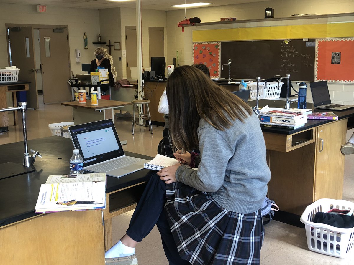 K_Cocozzella's tweet photo. So impressed with how our @StPetersOlney teachers and students are handling hybrid schooling! #OnePanther #ADWcommUnity @ADWCathSchools https://t.co/oMdX5fIRbb