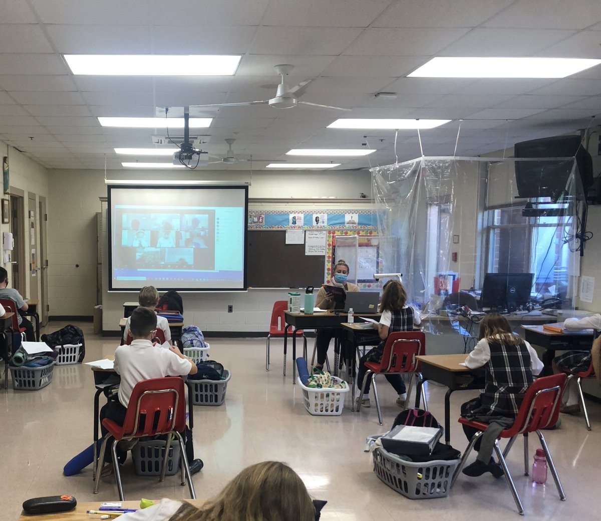 K_Cocozzella's tweet photo. So impressed with how our @StPetersOlney teachers and students are handling hybrid schooling! #OnePanther #ADWcommUnity @ADWCathSchools https://t.co/oMdX5fIRbb