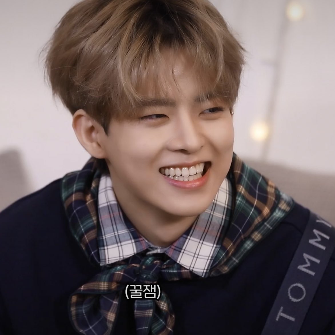 tiny_subin's tweet photo. “he’s insane for this” but it’s just subin and his duality https://t.co/QVPwOSKr8l