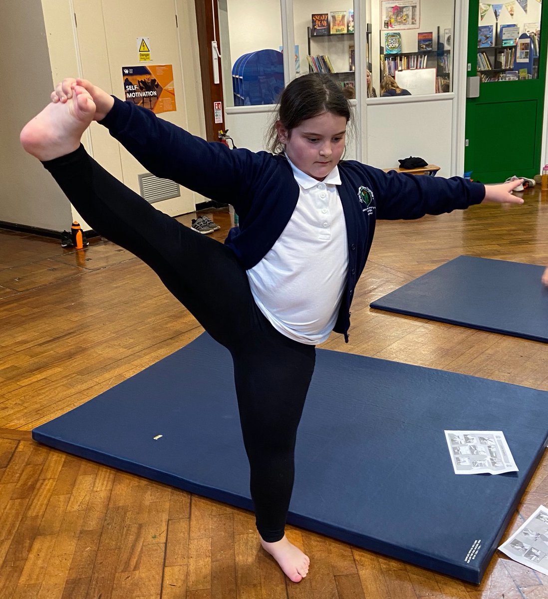SpringCottagePS's tweet image. We worked on balancing in our gymnastics session today. #springcottage5T #springcottage5L #springcottagesports