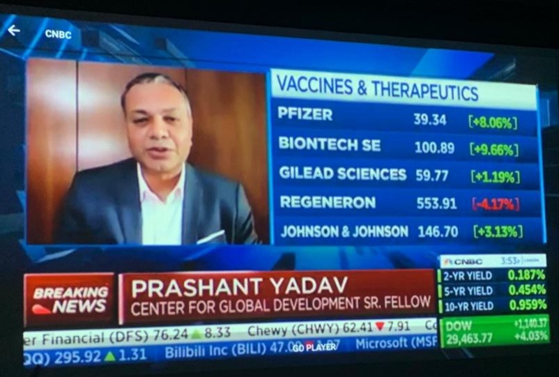 Prof_Yadav_SCM's tweet image. Pfizer/BioNTech's COVID-19 vaccine results are an encouraging development. Many more steps before ready to ship (e.g. establish manufacturing consistency). Logistics readiness is also much ⬆️ than before. My views @SquawkCNBC this morning. cc @TinglongDai
cnbc.com/video/2020/11/…