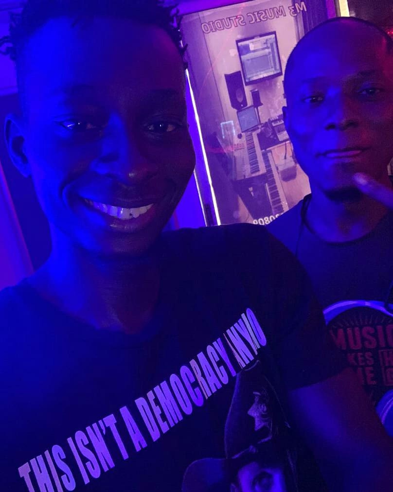 Gochi94's tweet photo. Me and mans @SAYZofficial is cooking something. Y'all ain't ready on God. Anticipate #Sorosoke #EndSars #ItsGochi
#GochiTheGenius #Retrohousent #Lyricists #StudioSession #Hiphopunderground #Tundeednut #Instablog9ja #PicOfTheDay #NewMusic https://t.co/tnsP969hOa