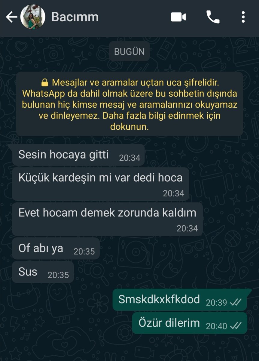 Kardeşim online dersteymiş yine farkında olmadan ailemi utandırdım...