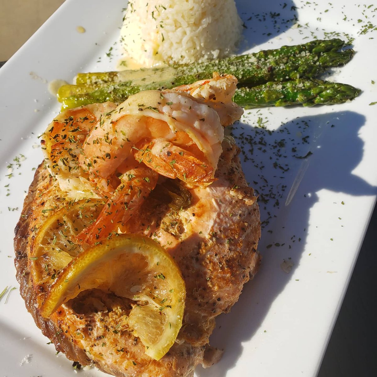 CHEFZAECMC's tweet photo. Honey garlic salmon roll stuffed with lump crab parmasan asparagus and jasmine rice https://t.co/x4NQ5DhMnE