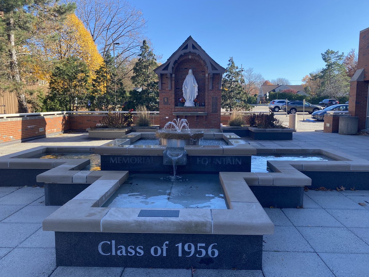 Your Monday reminder that you can’t beat <a href="/JohnCarrollU/">John Carroll University</a> in the fall. Blessed to have a stunningly beautiful campus ☀️🍁
#StreakUp ⚡️