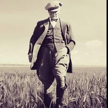 "Eğer milletimizin büyük çoğunluğu çiftçi olmasaydı, 
biz bu gün dünya üzerinde olmayacaktık." 

        ☘️#MustafaKemalAtatürk☘️

#10Kasim1938 #10Kasim #10kasım193oo #Atamİzindeyiz  #10KasımAtaturkuAnmaGunu #saatdokuzubeşgeçe #Atatürk #UluÖnderAtatürk 
' 10.11.1938 Saat 09.05 '