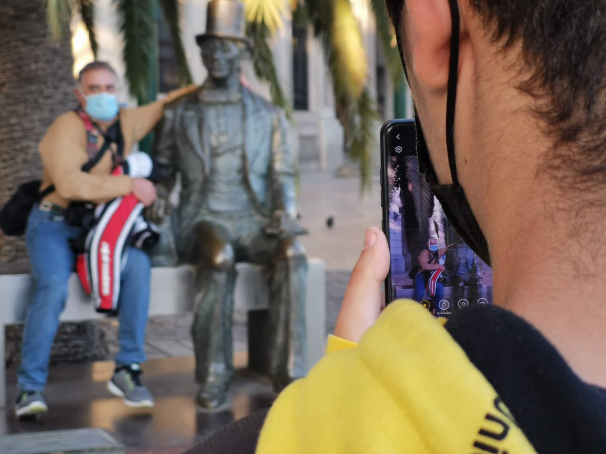 ArrabalAID's tweet photo. 📲📸Terminamos la segunda edición presencial curso de fotografía #CiceroProject K2 #ErasmusPlus donde los/as asistentes han aprendido técnicas, recursos y práctica en torno a la fotografía. https://t.co/RMq9EsH7iY