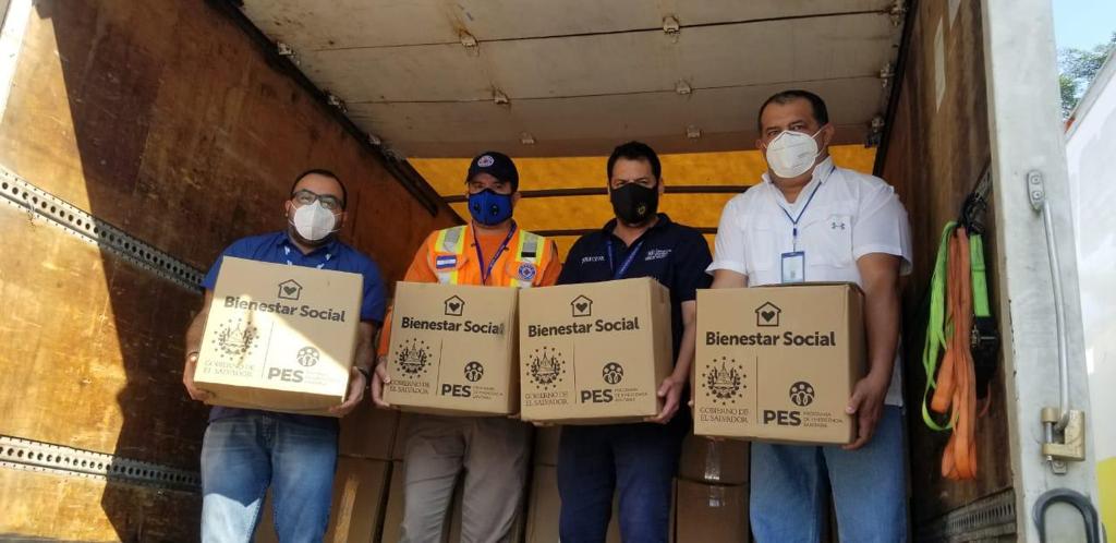johvolvera's tweet photo. Muchas gracias a nuestra hermana República de #ElSalvador, por  solidarizarse con el pueblo hondureño en estos momentos tan difíciles.

Este es el reflejo que Centroamérica es una sola nación y juntos saldremos adelante. https://t.co/JmnhF3wHt9