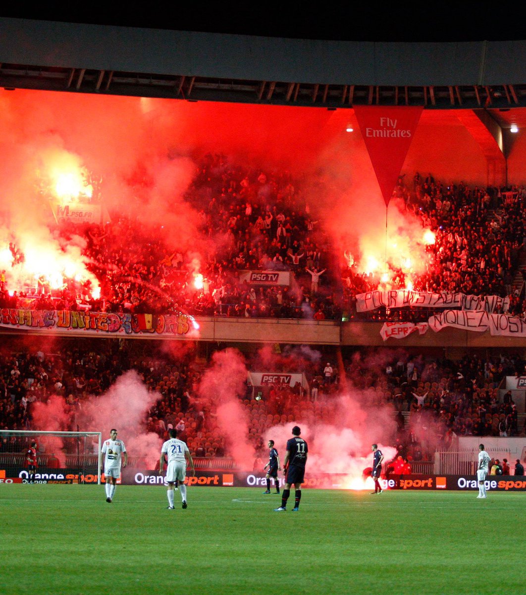 La saison suivante sera bien plus compliquée, une triste 13ème place en L1, des débordements en tribunes avec un supporter mort lors de PSG-OM, le plan Leproux, une saison à oublier. Malgré tout, une Coupe de France remportée face à Monaco viendra sauver la saison.