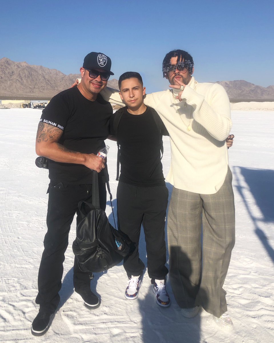 Follow your dreams 🏆⭐️💪🏼 <a href="/sanbenito/">Benito Antonio</a> #bobbydeepresents 

#ChrisCornejo #ChristopherCornejo #Photographer #videographer #bobbydeepresents #unclesnoopsarmy #badbunny