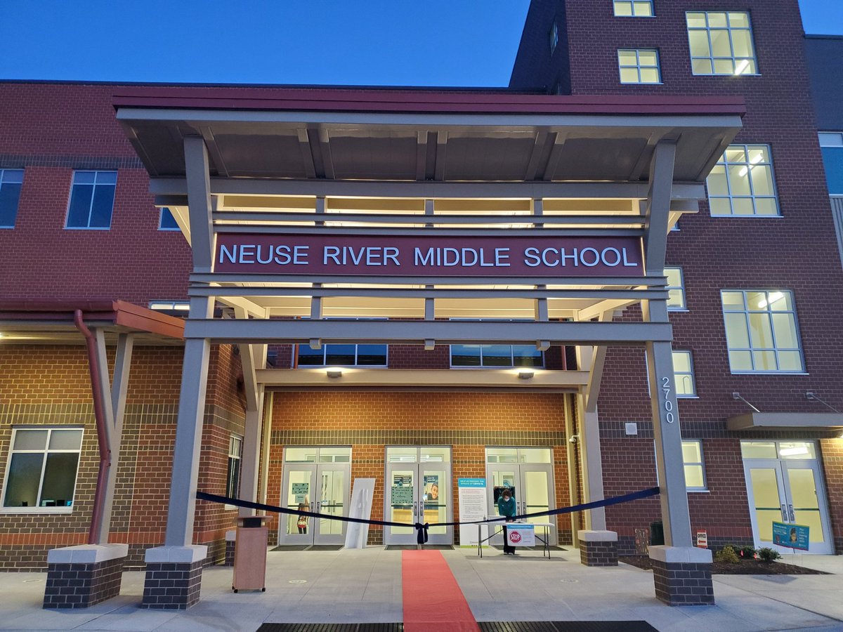 Neuse River Middle School tweet media