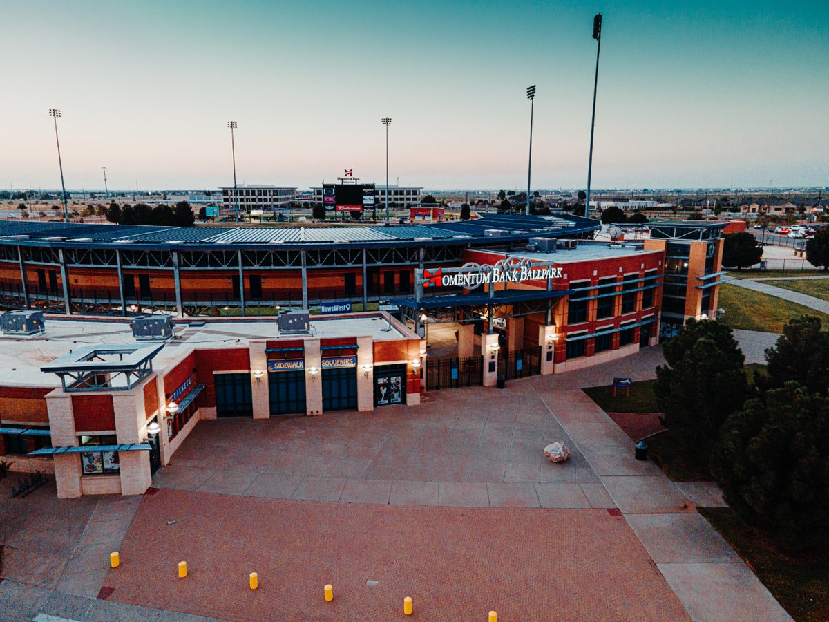 RockHounds's tweet photo. Good Morning from Momentum Bank Ballpark . 

Have a great week ⚾️

📸 : @IovanyG https://t.co/djz0eaDgQY