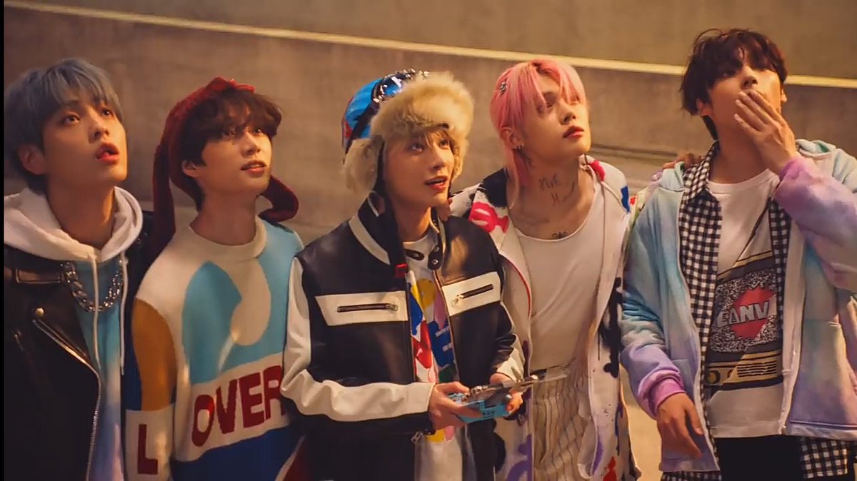 Gantengnya pada ngegas semua ya bun
😭🔫 <a href="/TXT_members/">TOMORROW X TOGETHER</a> 
#TXT_SOOBIN #TXT_YEONJUN #TXT_BEOMGYU #TXT_TAEHYUN #TXT_HUENINGKAI