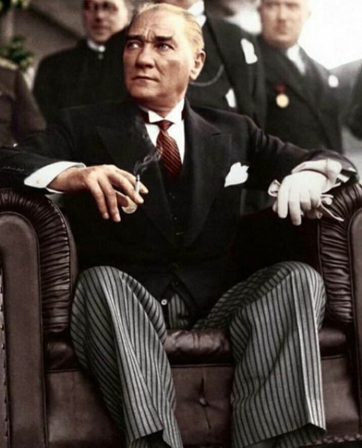 Şuraya bir "ışık" bırakalım da KARANLIK GECEMİZ AYDINLANSIN.. #Atamİzindeyiz