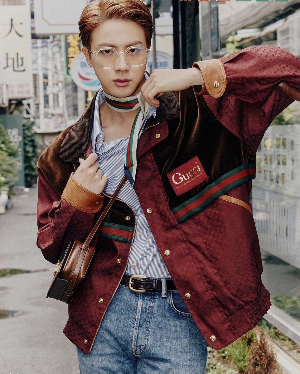 miniminyoonz's tweet photo. LOOK AT JIN OMG HES OUTDONE EVERY MODEL WTF #100MostHandsomeMen2020 #BTS_BE #BTS #JIN #btsjin https://t.co/UTf5Ej6FpI