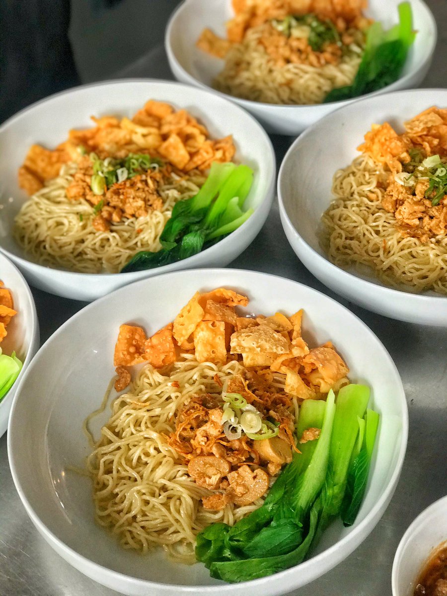wayan_josh's tweet photo. @balifoodcation Hi guys...
This is Special Mie Ayam Jakarta.
Location in Berawa Canggu near Ulekan.
Dine in ✅
Take away ✅
Free delivery ✅
Please check https://t.co/Nlf5QGNgvl for review https://t.co/rpjCIgIhJs