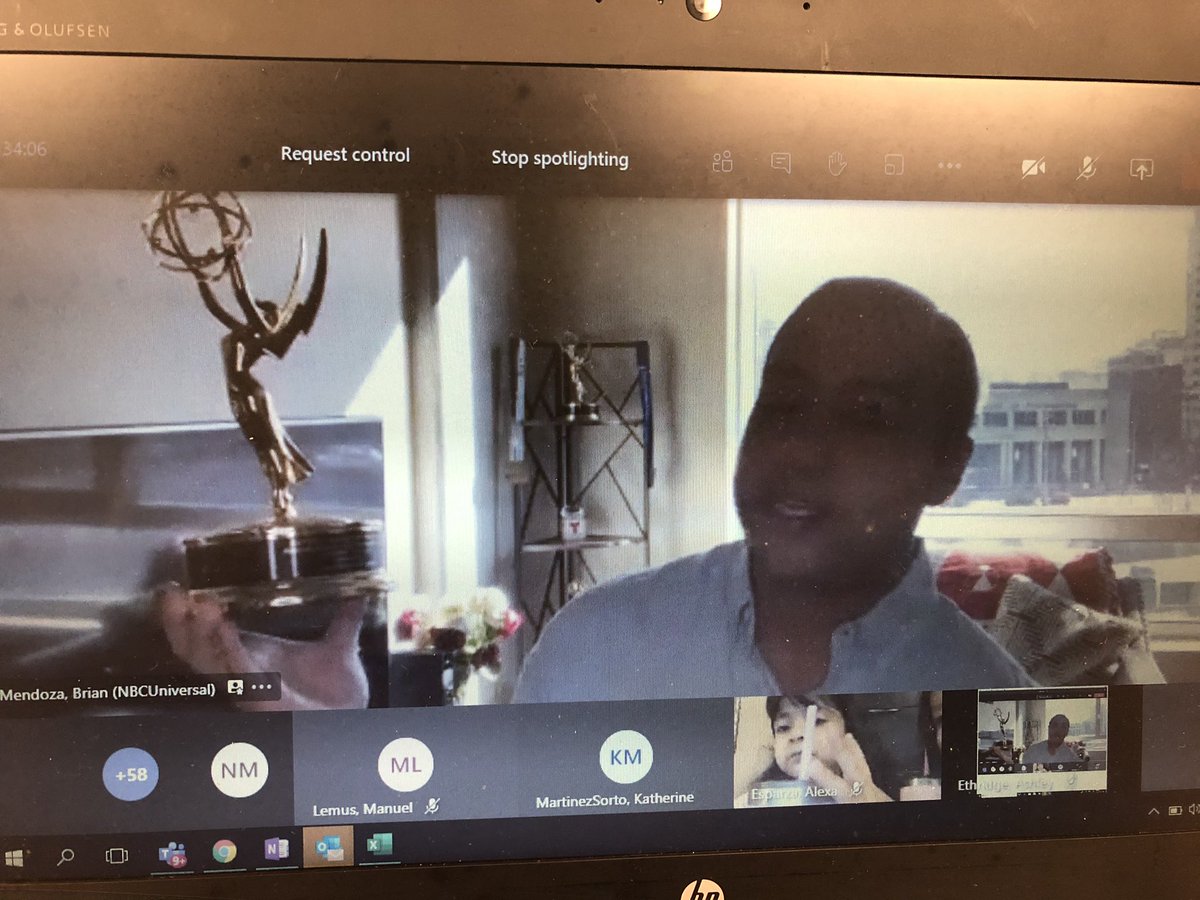 DarceleLofton's tweet photo. Thanks so much to our special guest Mr. Brian Mendoza who tuned in all the way from Philadelphia to read to our students this morning! #menreadtoo @BellfortECCHISD @SouthArea_HISD @HISDECH https://t.co/sI2tvHCy2w